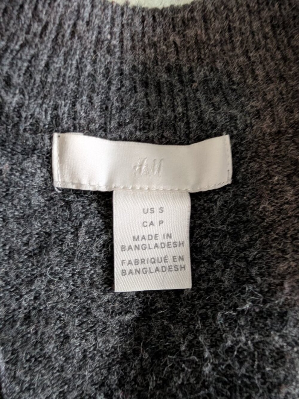 H&M Gray Cardigan - Picture 2 of 2